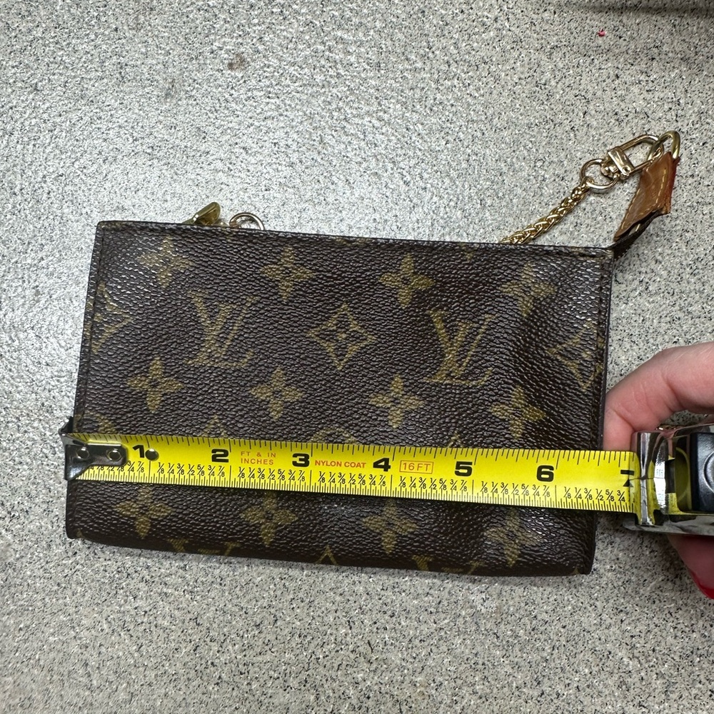 Louis Vuitton pochette with coa - Picture 7 of 9